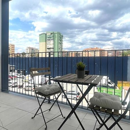 Apartamento Malaga Beach, 2A Apartment Bagian luar foto