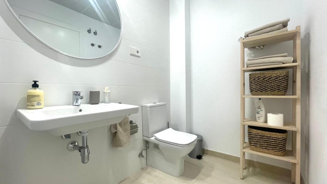 Apartamento Malaga Beach, 2A Apartment Bagian luar foto